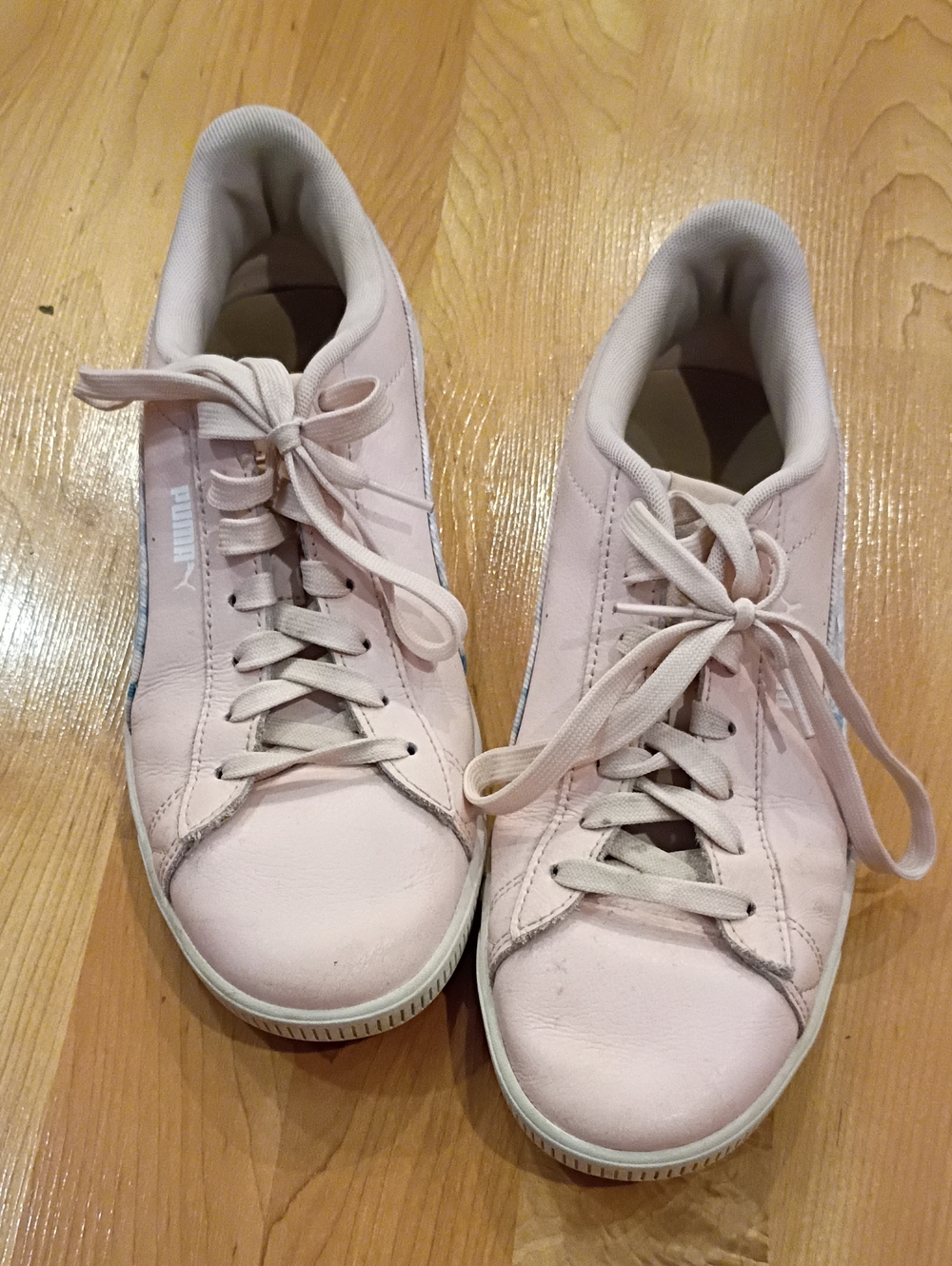 Puma Women’s Light Pink Lace-Up Sneakers